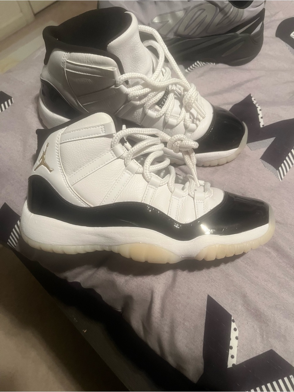 JORDAN RETRO 11